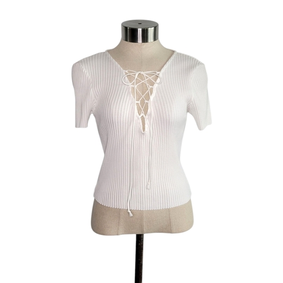 NEW Zara White Ribbed Lace-Up Short Sleeve Slim Fit Crop Top Women's Size M - Picture 2 of 9